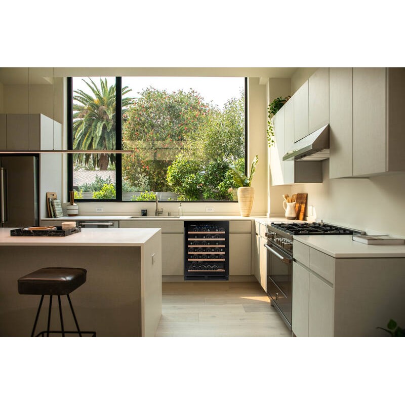 Vinoteca de servicio empotrable CBU51S2B 51 botellas - Climadiff